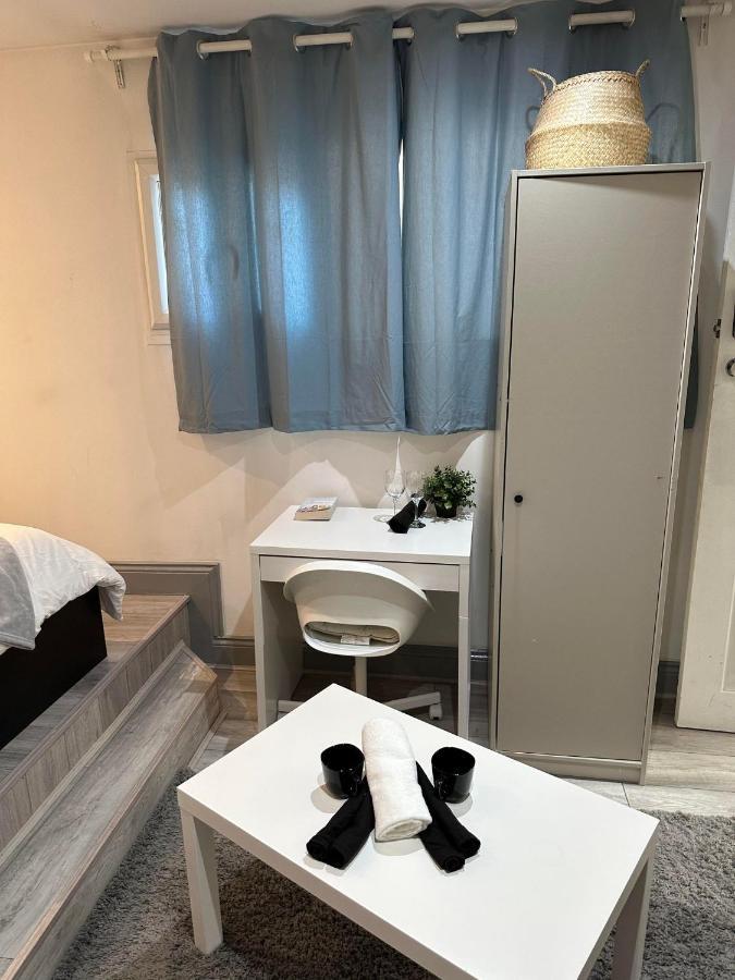 Charming Studio Apartment In London Exterior photo